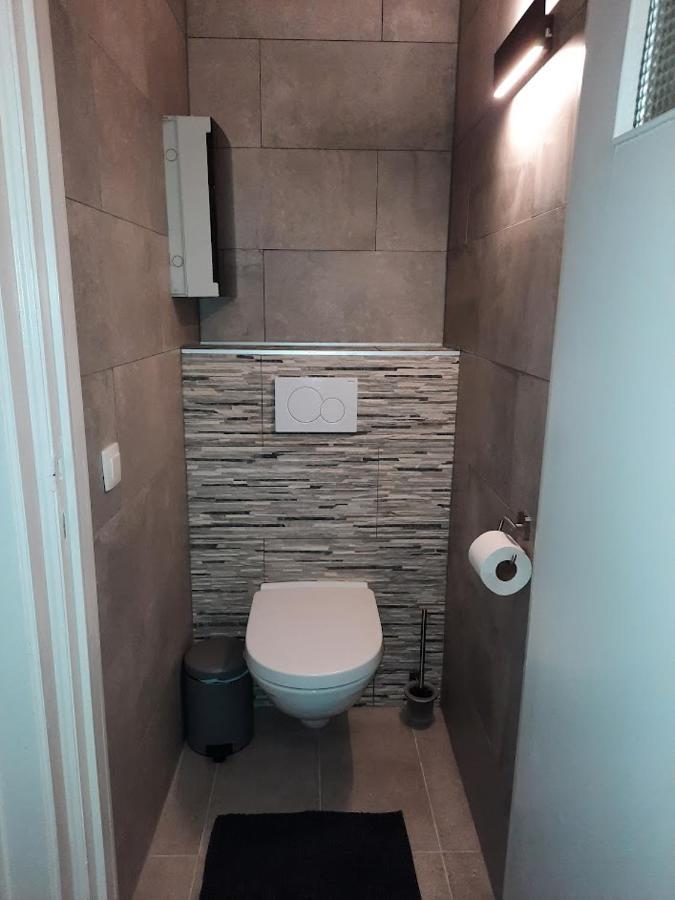Lichtrijk En Comfortabel Hoekappartement Met Gratis Parking En Zeer Centraal Gelegen - Comme Chez Soi Ostend Luaran gambar
